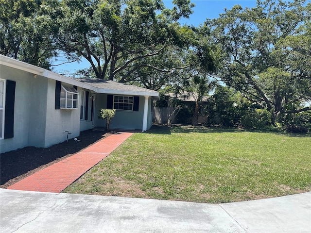 236 Davis Blvd, Sarasota, FL 34237 - view of yard