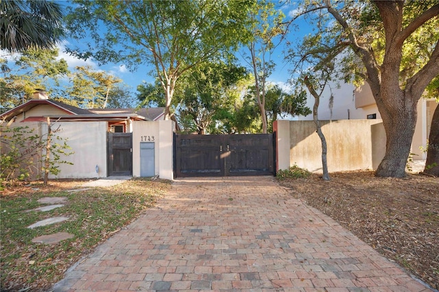 1721 8th St, Sarasota, FL 34236