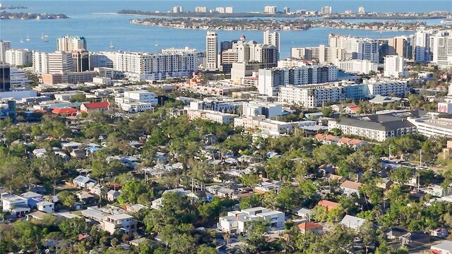 1721 8th St, Sarasota, FL 34236