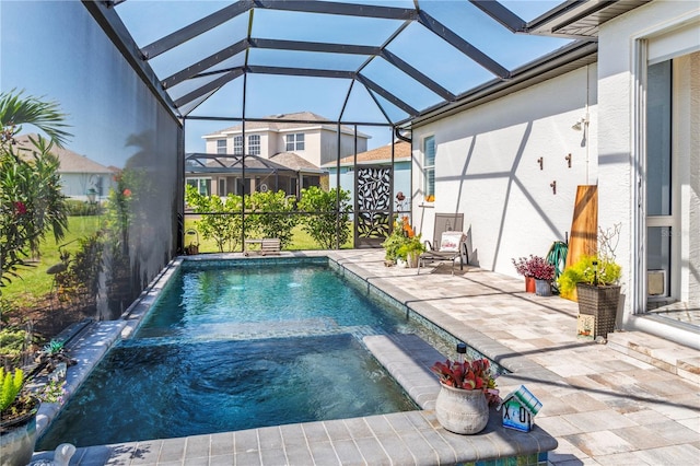 11367 Perico Isle Cir, Bradenton, FL 34209 - view of pool with a patio, a pool with connected hot tub, and a lanai