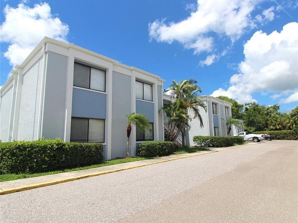 5310 26th St W Unit 902, Bradenton, FL 34207 - photo 2