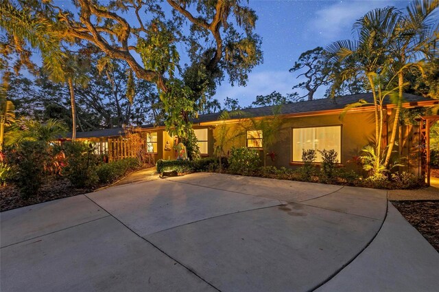 941 Virginia Dr, Sarasota, FL 34234 - ranch-style home featuring stucco siding