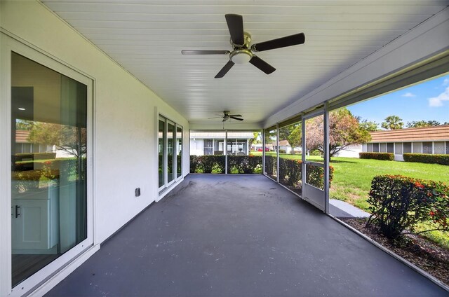 2733 Riverbluff Pl Unit V57, Sarasota, FL 34231 - view of patio featuring a ceiling fan