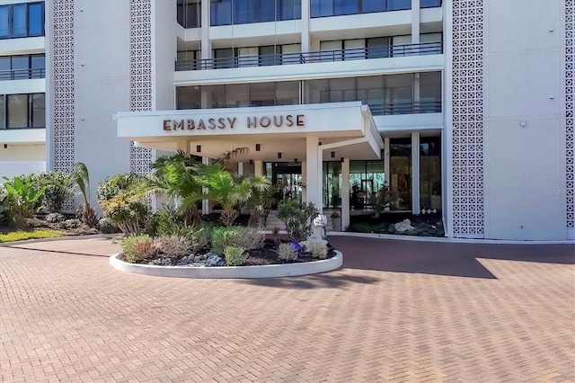 view of building exterior