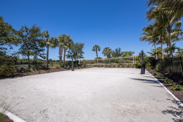 8191 Gabanna Dr, Sarasota, FL 34231 - view of property's community with volleyball court