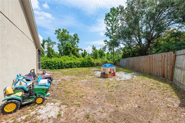 view of fenced backyard