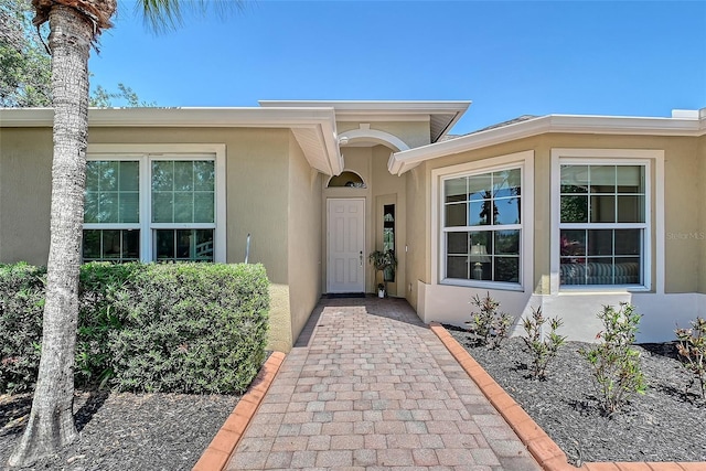 6605 38th Ln E, Sarasota, FL 34243 - entrance to property with stucco siding