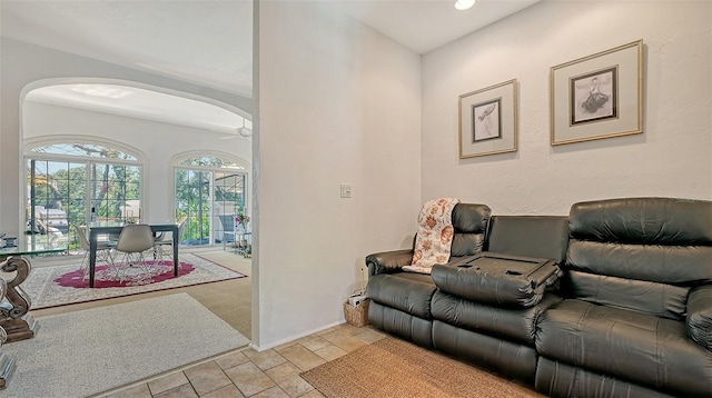 33 Bishops Court Rd Unit 118, Osprey, FL 34229 - interior space with arched walkways, ceiling fan, recessed lighting, and baseboards