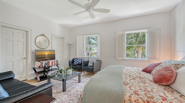 33 Bishops Court Rd Unit 118, Osprey, FL 34229 - bedroom with ceiling fan