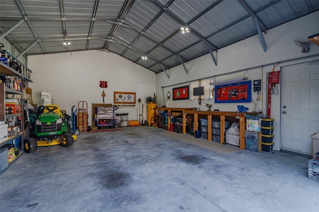 9085 SW 202nd Avenue Rd, Dunnellon, FL 34431 - garage with a workshop area