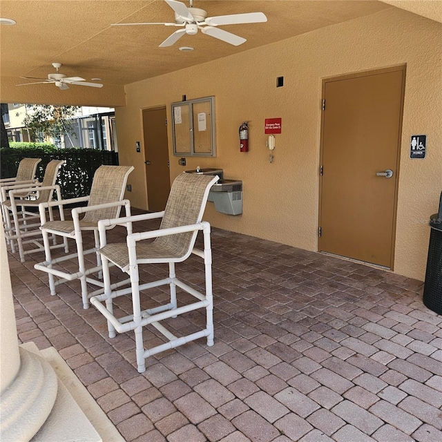 8110 Villa Grande Ct, Sarasota, FL 34243 - view of patio / terrace with ceiling fan
