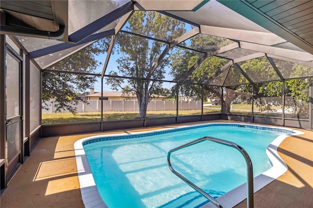 3239 Daytona Dr, Punta Gorda, FL 33983 - swimming pool with a lanai and a patio area