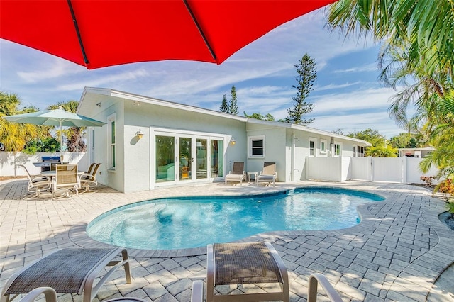 112 Palm Ave, Anna Maria, FL 34216 - view of swimming pool with a patio area