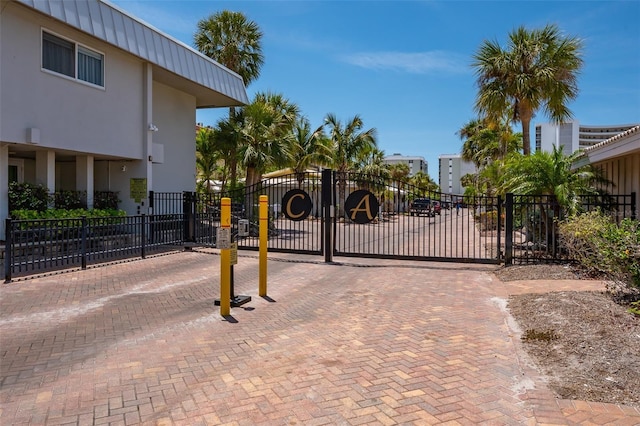 1350 N Portofino Dr Unit 208, Sarasota, FL 34242 - gate with fence