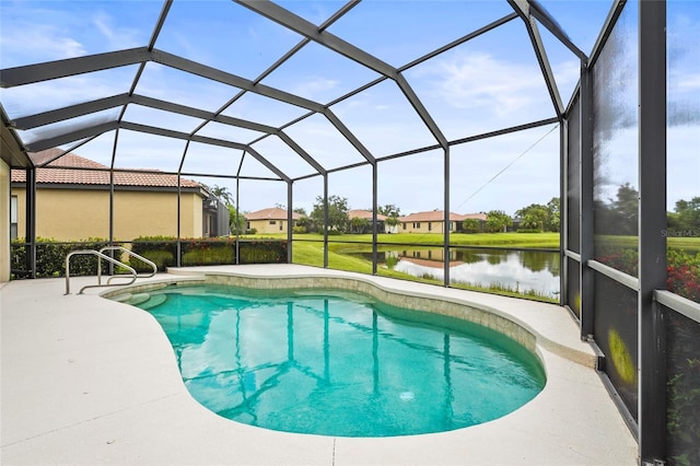 8118 Stirling Falls Cir, Sarasota, FL 34243 - outdoor pool featuring a water view, a patio, and glass enclosure