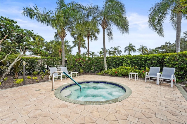 8118 Stirling Falls Cir, Sarasota, FL 34243 - view of pool featuring a hot tub and a patio area