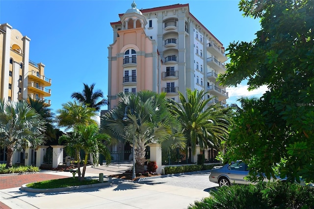 420 Golden Gate Pt Unit 200A, Sarasota, FL 34236 - view of apartment building / complex