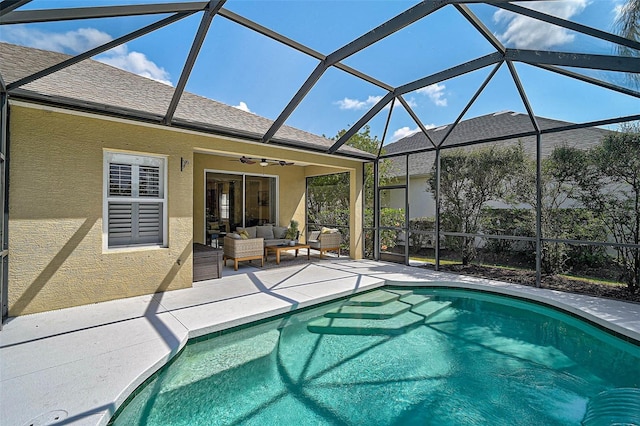 12149 Forest Park Cir, Bradenton, FL 34211 - swimming pool with an outdoor living space, a patio, a lanai, and ceiling fan