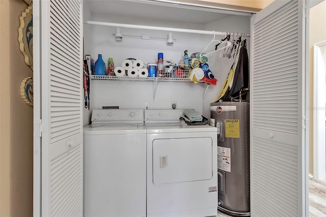 1322 Perico Point Cir, Bradenton, FL 34209 - clothes washing area featuring water heater and independent washer and dryer