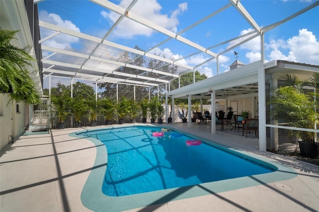 7202 18th Ave NW, Bradenton, FL 34209 - view of pool featuring a patio and glass enclosure