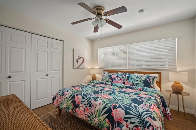 7202 18th Ave NW, Bradenton, FL 34209 - bedroom featuring a closet, wood finished floors, a ceiling fan, and baseboards