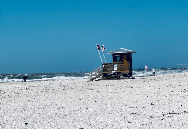 Pops Ln, Nokomis, FL 34275