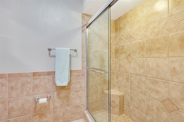 6462 Draw Ln Unit 72, Sarasota, FL 34238 - bathroom featuring a stall shower