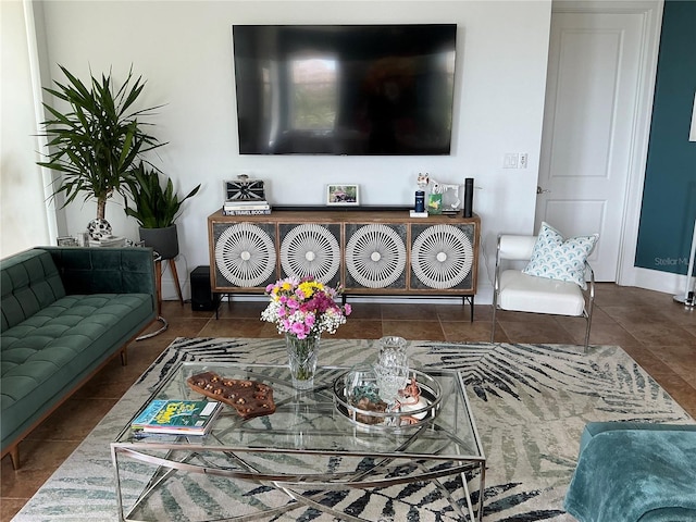 130 Riviera Dunes Way Unit 304, Palmetto, FL 34221 - tiled living room featuring baseboards