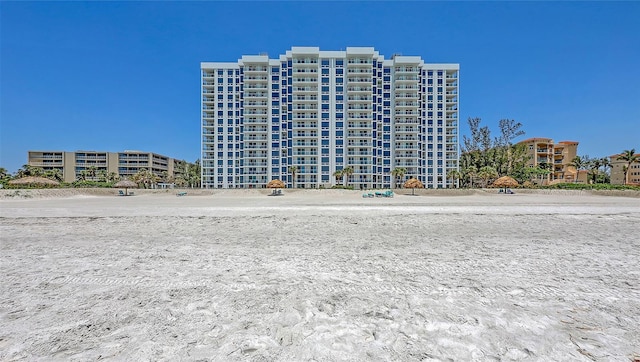 2425 Gulf Of Mexico Dr Unit 6A, Longboat Key, FL 34228 - view of apartment building / complex