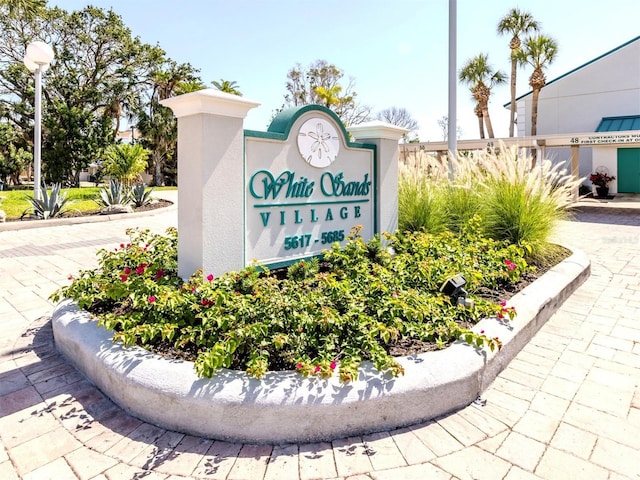 5669 Midnight Pass Rd Unit 308, Sarasota, FL 34242 - view of community sign