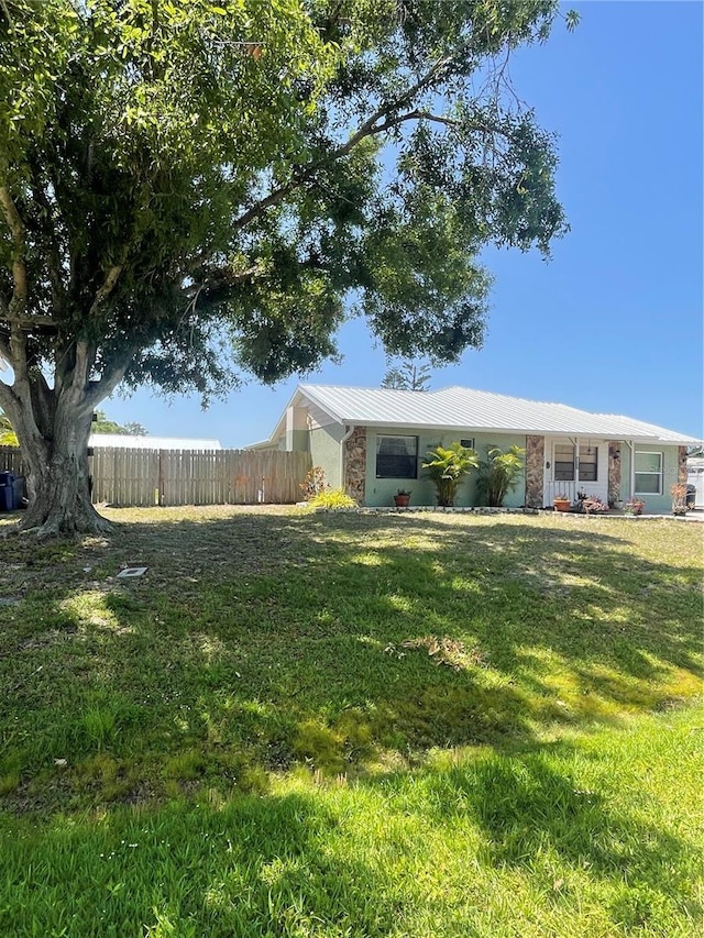 5094 Bunyan St, Sarasota, FL 34232 - view of yard
