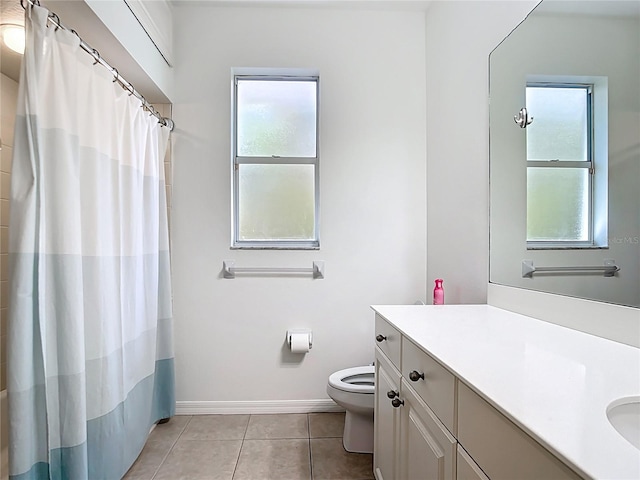 4239 Corso Venetia Blvd, Venice, FL 34293 - full bath with toilet, vanity, and healthy amount of natural light