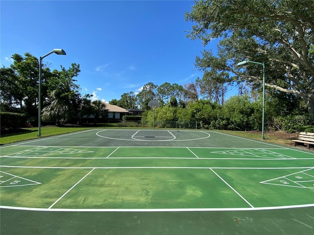 4239 Corso Venetia Blvd, Venice, FL 34293 - view of sport court featuring community basketball court