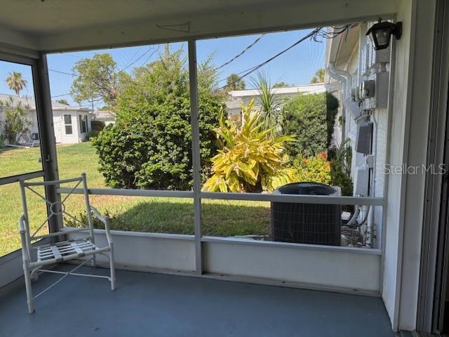 2218 Orange Blossom Ln Unit 0, Bradenton, FL 34207 - sunroom featuring plenty of natural light