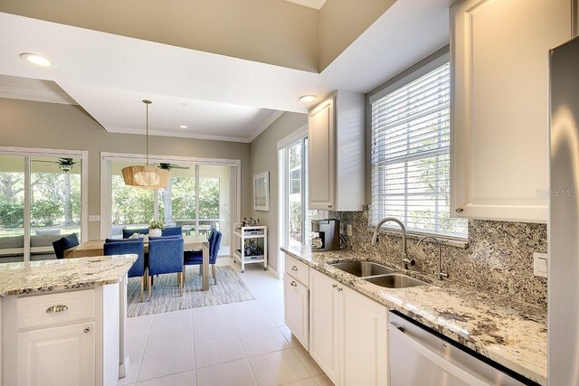 5877 Ferrara Dr, Sarasota, FL 34238 - photo 14