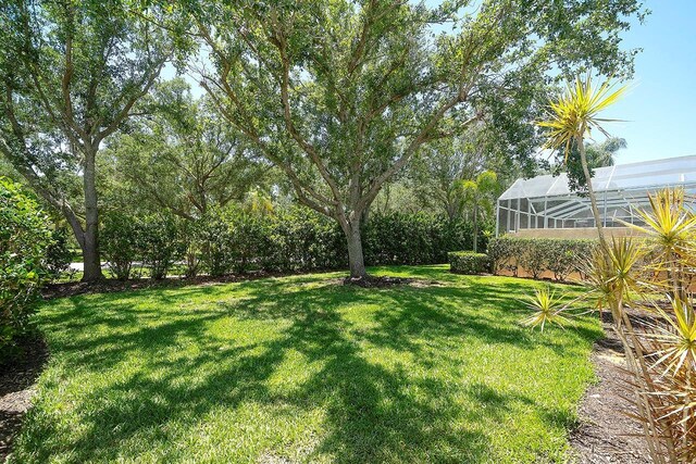 5877 Ferrara Dr, Sarasota, FL 34238 - photo 33