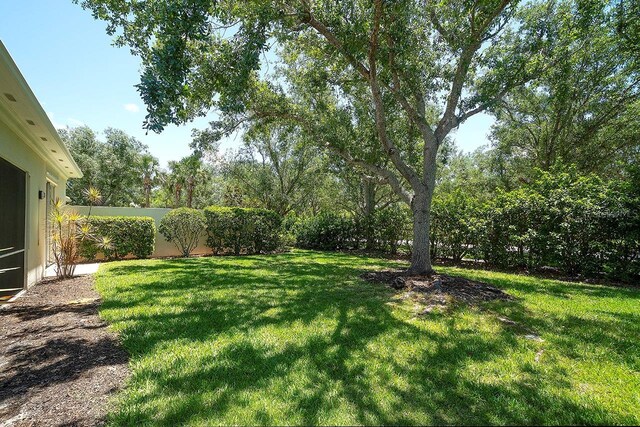 5877 Ferrara Dr, Sarasota, FL 34238 - photo 34