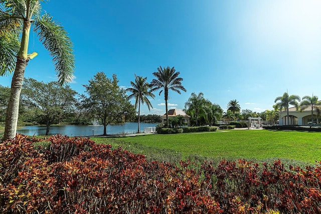 5877 Ferrara Dr, Sarasota, FL 34238 - photo 38