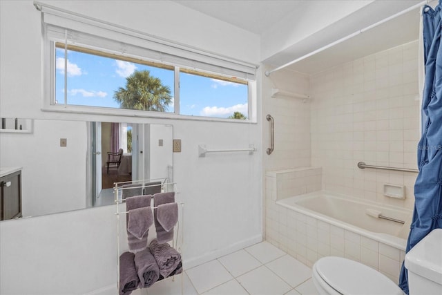 6207 Courtside Dr Unit 23, Bradenton, FL 34210 - full bathroom featuring tile patterned floors, shower / tub combo, toilet, and plenty of natural light