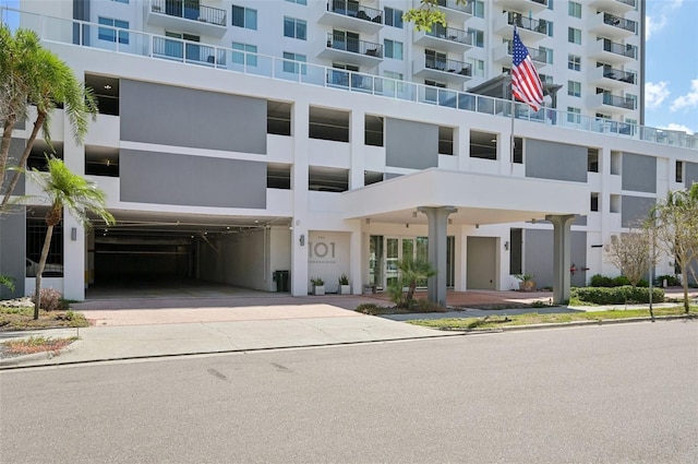 101 S Gulfstream Ave Unit 6C, Sarasota, FL 34236 - view of apartment building / complex