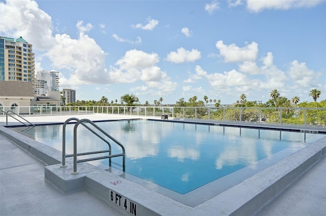 101 S Gulfstream Ave Unit 6C, Sarasota, FL 34236 - view of community pool