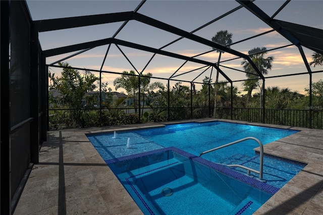 5651 Trevesta Pl, Palmetto, FL 34221 - view of swimming pool featuring a patio and a pool with connected hot tub