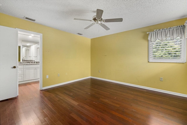 8255 Longbay Blvd, Sarasota, FL 34243 - photo 22