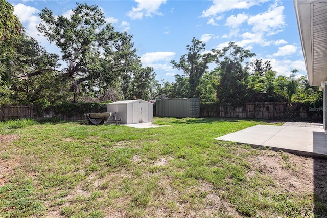 1345 24th St, Sarasota, FL 34234 - view of yard featuring a patio area