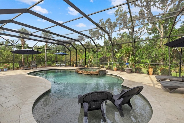 6907 47th Ct E, Ellenton, FL 34222 - view of pool with a patio area, a pool with connected hot tub, and a lanai