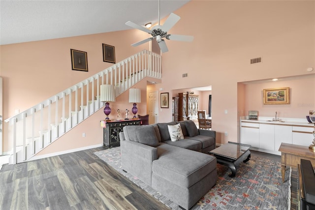 3910 77th Pl E, Sarasota, FL 34243 - photo 4