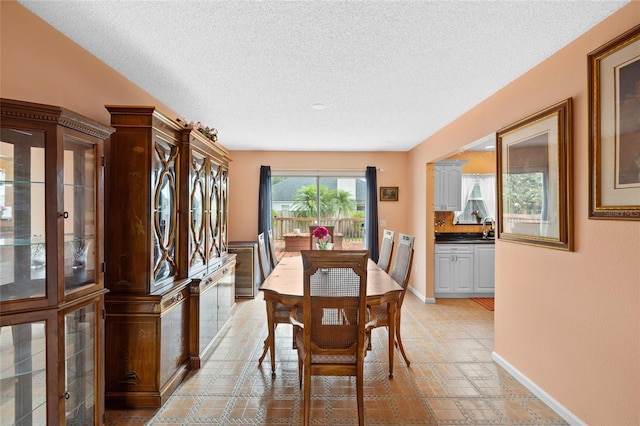 3910 77th Pl E, Sarasota, FL 34243 - photo 11