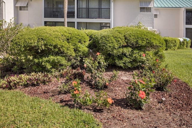 5623 Midnight Pass Rd Unit 615, Sarasota, FL 34242 - view of yard