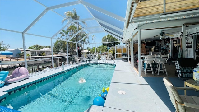 409 Bryn Mawr Is, Bradenton, FL 34207 - outdoor pool with a patio and a lanai