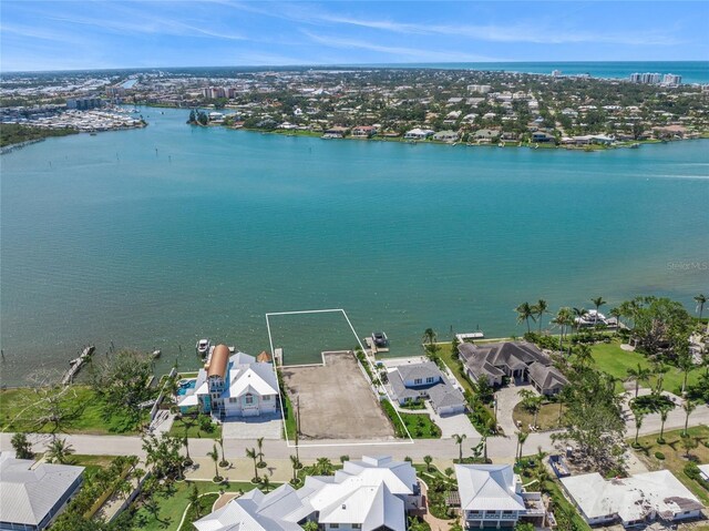 325 Sunrise Dr, Nokomis, FL 34275